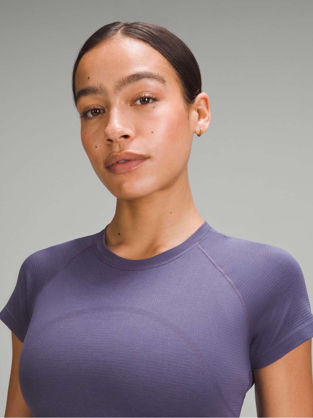 Lululemon Swiftly Tech Cropped
Short-Sleeve Shirt 2.0 Nightfall / Nightfall - Picture 11 of 12